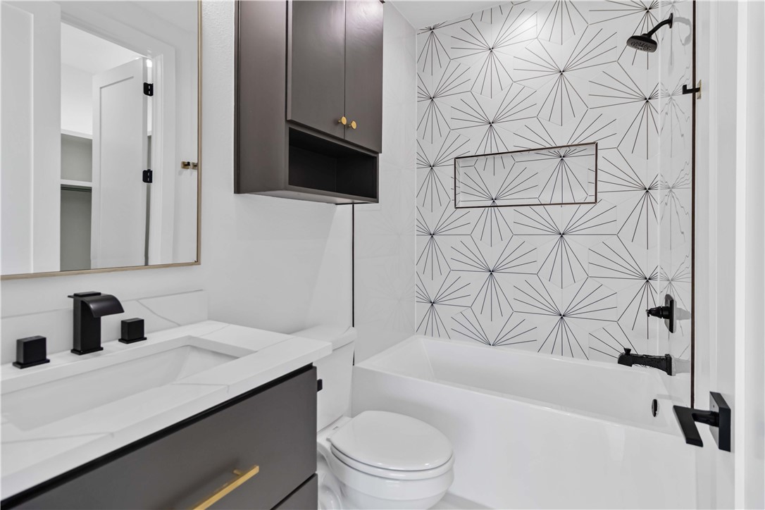 HAPPY HOME SUB-BENTONVILLE - Residential