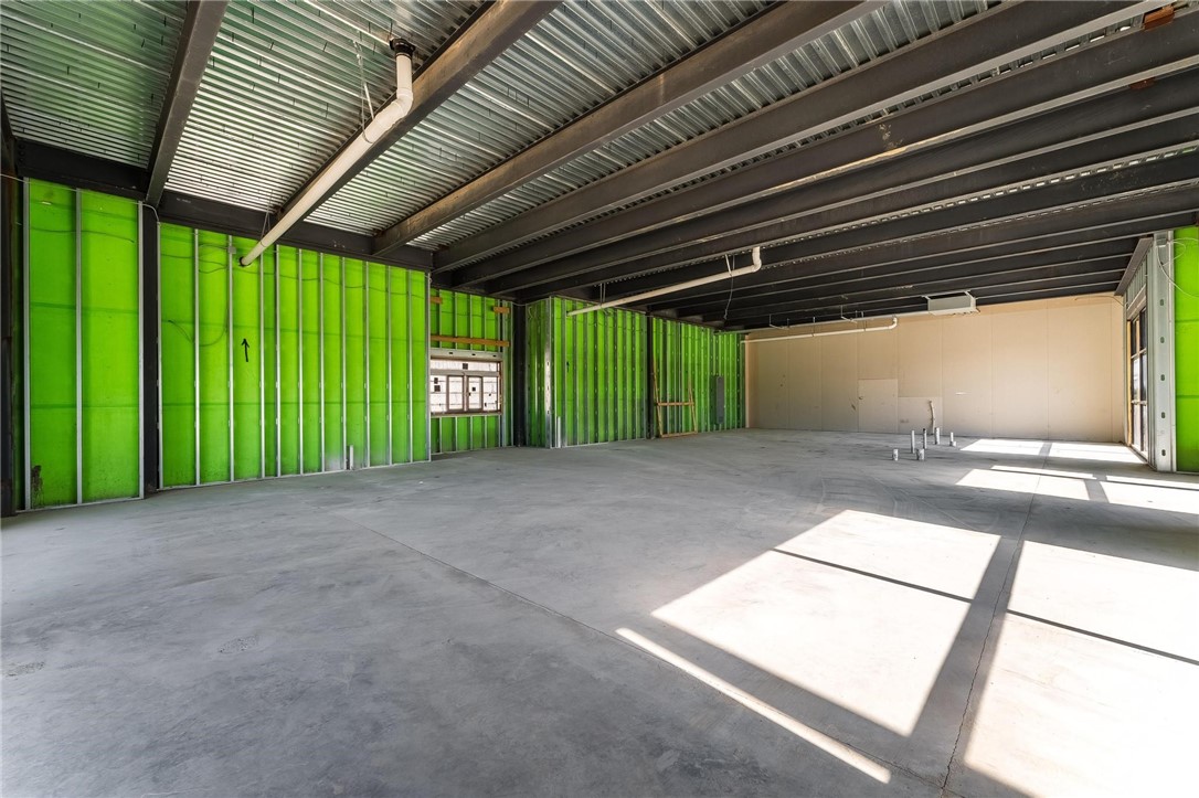 Fayetteville Outlots - Commercial Lease