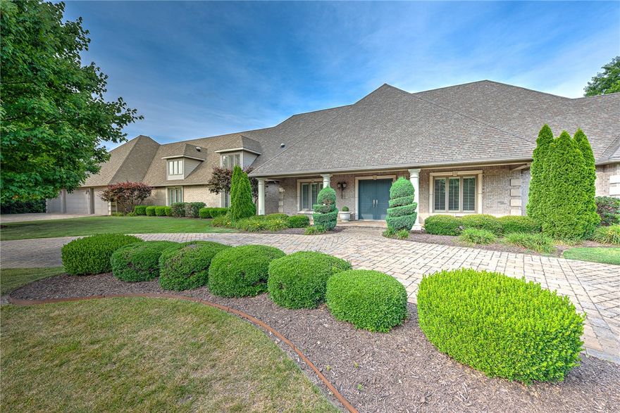 Remarkable 1-Level Home with open floorplan, beautiful travertine flooring, huge master suite with unbelievable closet, indoor workshop and extra storage! Privacy fenced yard. Many custom features. Would work well for handicap accessibility if needed.