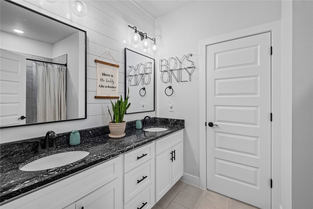 Maple Estates Ph Ii Centerton - Residential