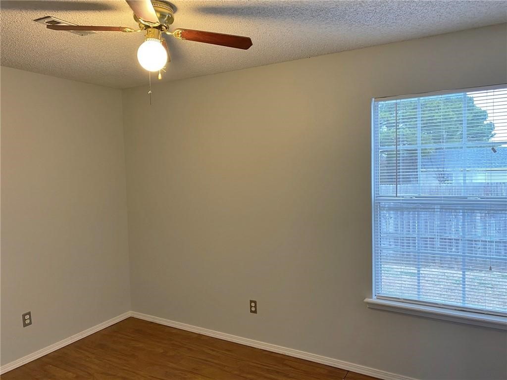 Pinecrest Add Ph I - Residential Lease