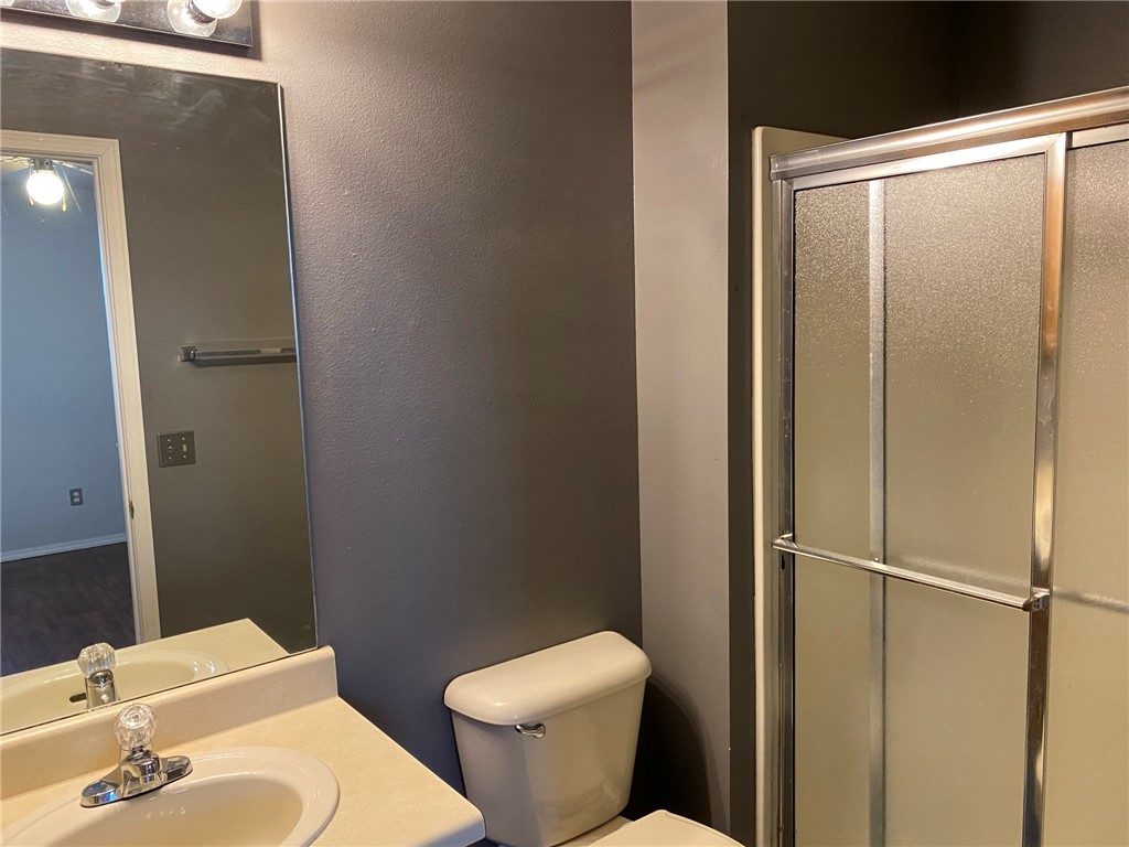 Pinecrest Add Ph I - Residential Lease