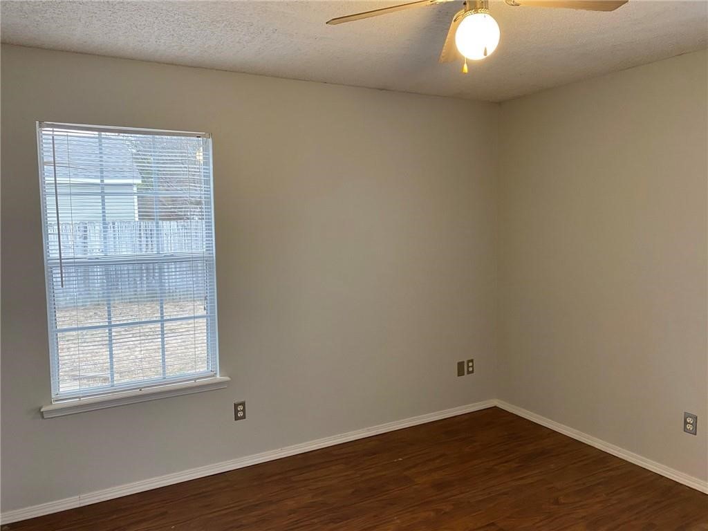 Pinecrest Add Ph I - Residential Lease