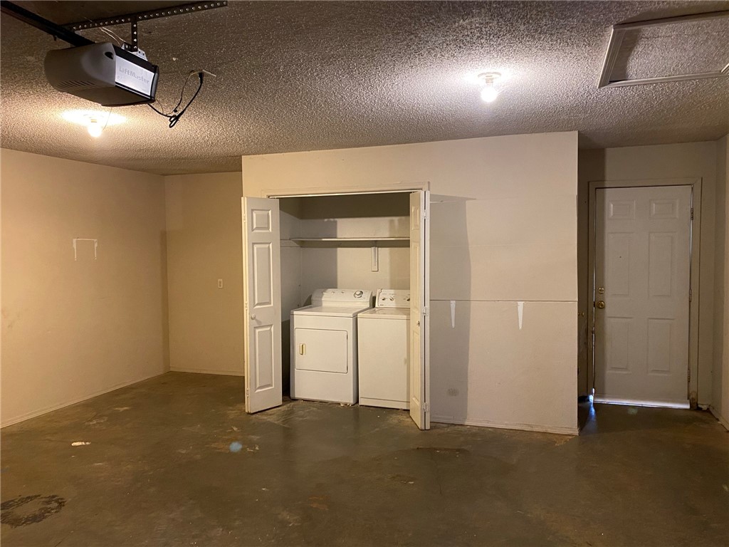 Pinecrest Add Ph I - Residential Lease