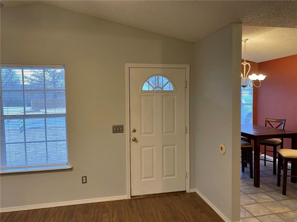 Pinecrest Add Ph I - Residential Lease