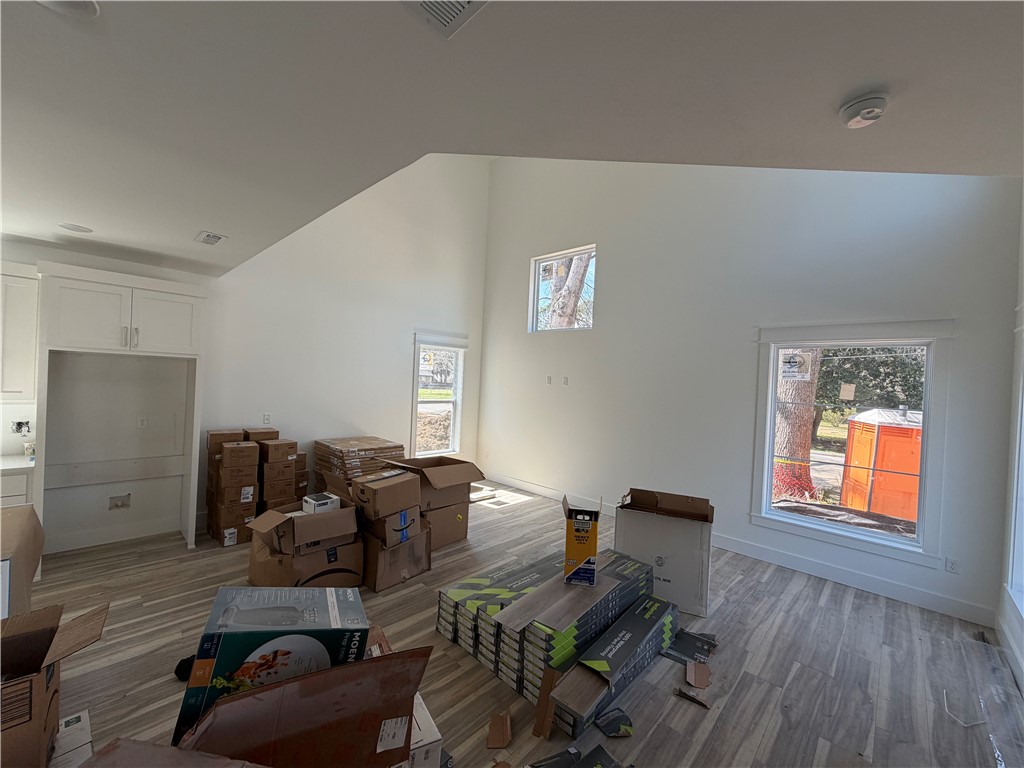 Ora & Sang - Residential Lease