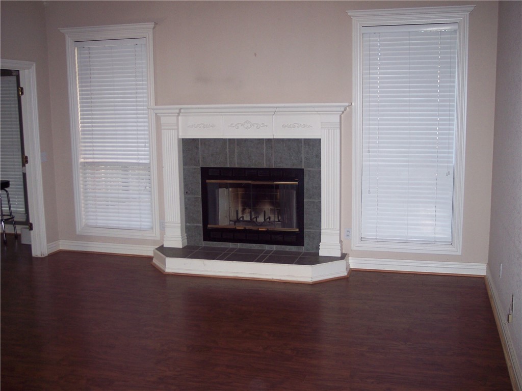 Champions Estates Rogers - Residential