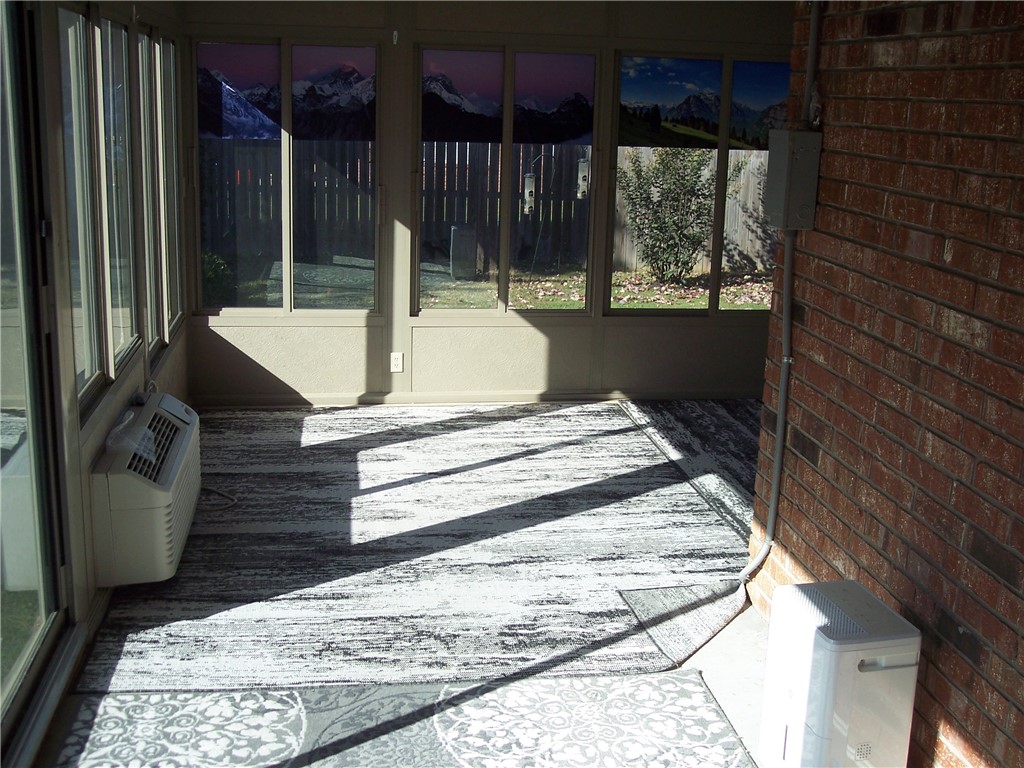 Champions Estates Rogers - Residential