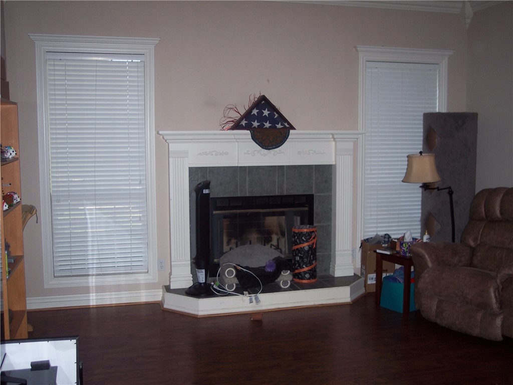 Champions Estates Rogers - Residential