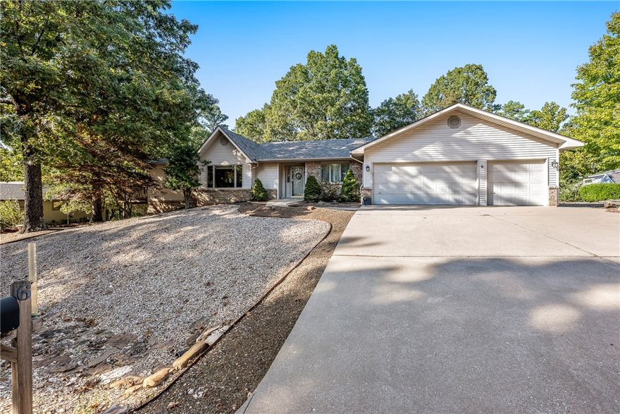 Charming 2BD/2BA ranch in Bella Vista! Features a Zen sunroom, fenced yard, lush green space and plenty of value adding upgrades throughout. Near Lake Rayburn, trails, and in the Bentonville School District! Enjoy serene living, surrounded by nature—where comfort meets the outdoors!
