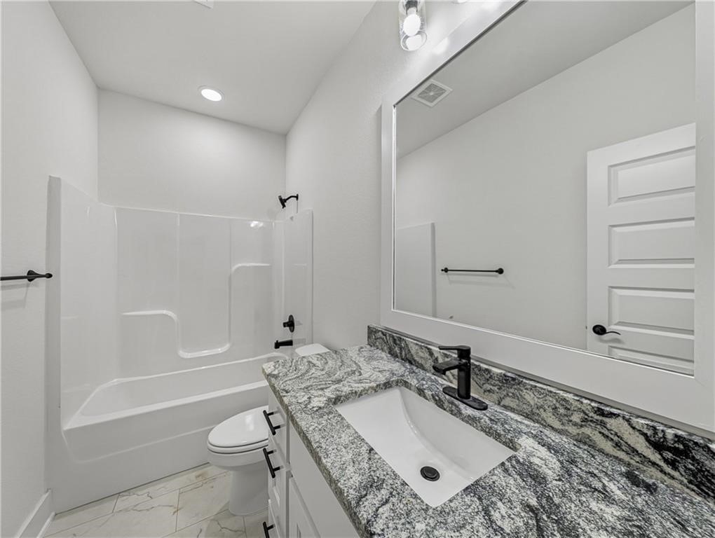 Edgewood Estates - Residential Lease