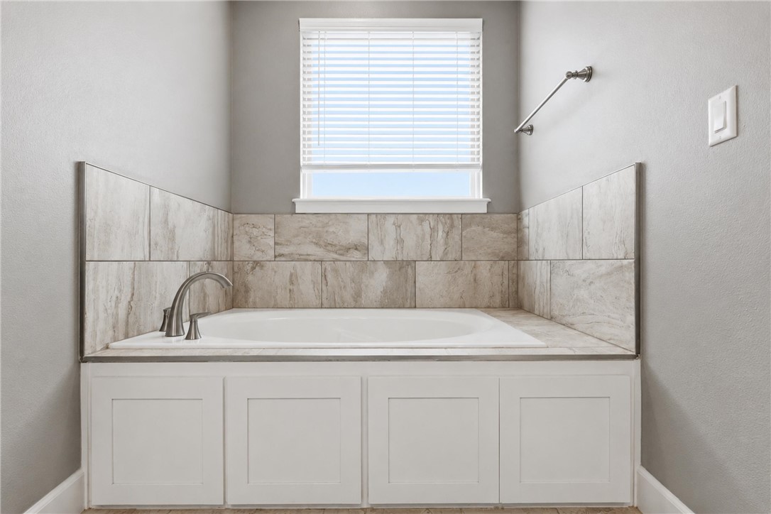 Rolling Acres Ph Ii Sub Bentonville - Residential