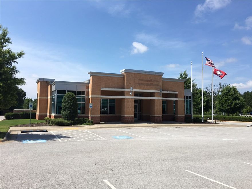 Updated building with high quality finishes.&#xD;&#xA;33,000 VPD on Wedington Dr.