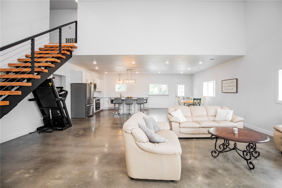 Cloud 9 Sky High Ranches Rep - Residential