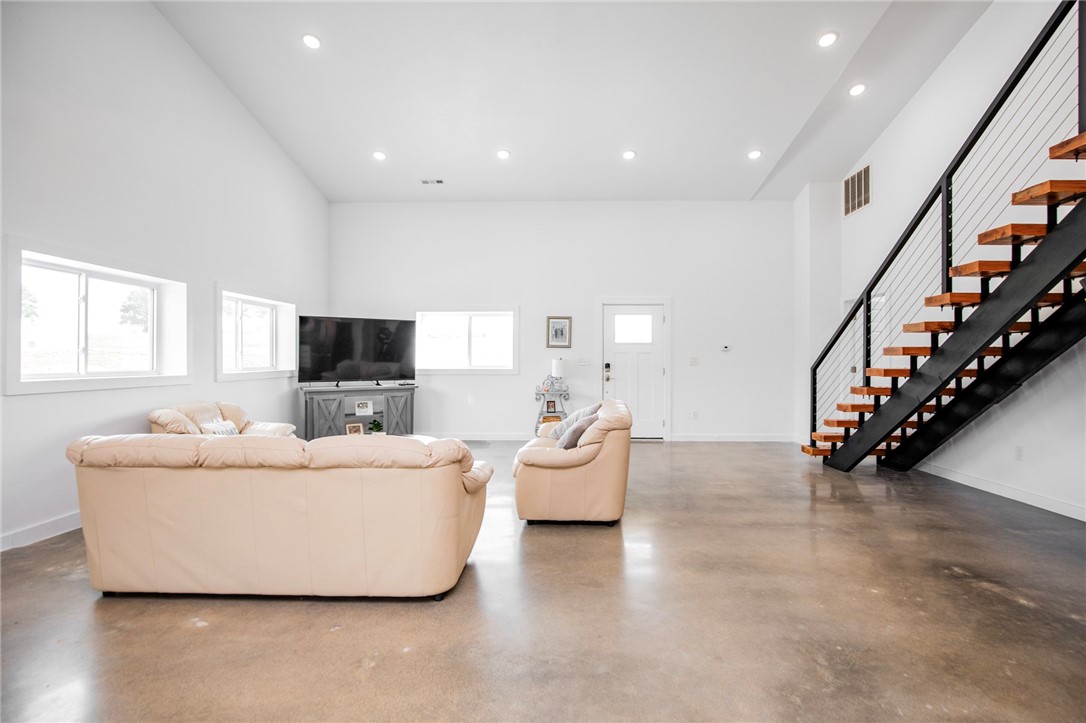 Cloud 9 Sky High Ranches Rep - Residential