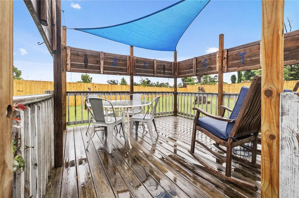 Voiss Park Estates Rogers - Residential