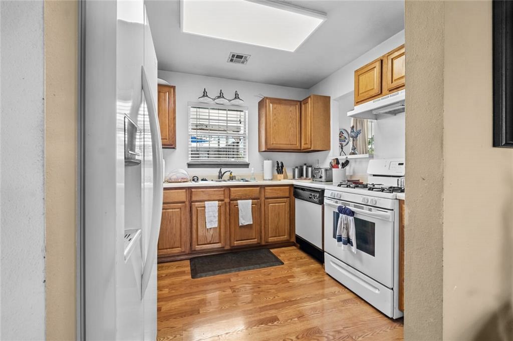 Voiss Park Estates Rogers - Residential