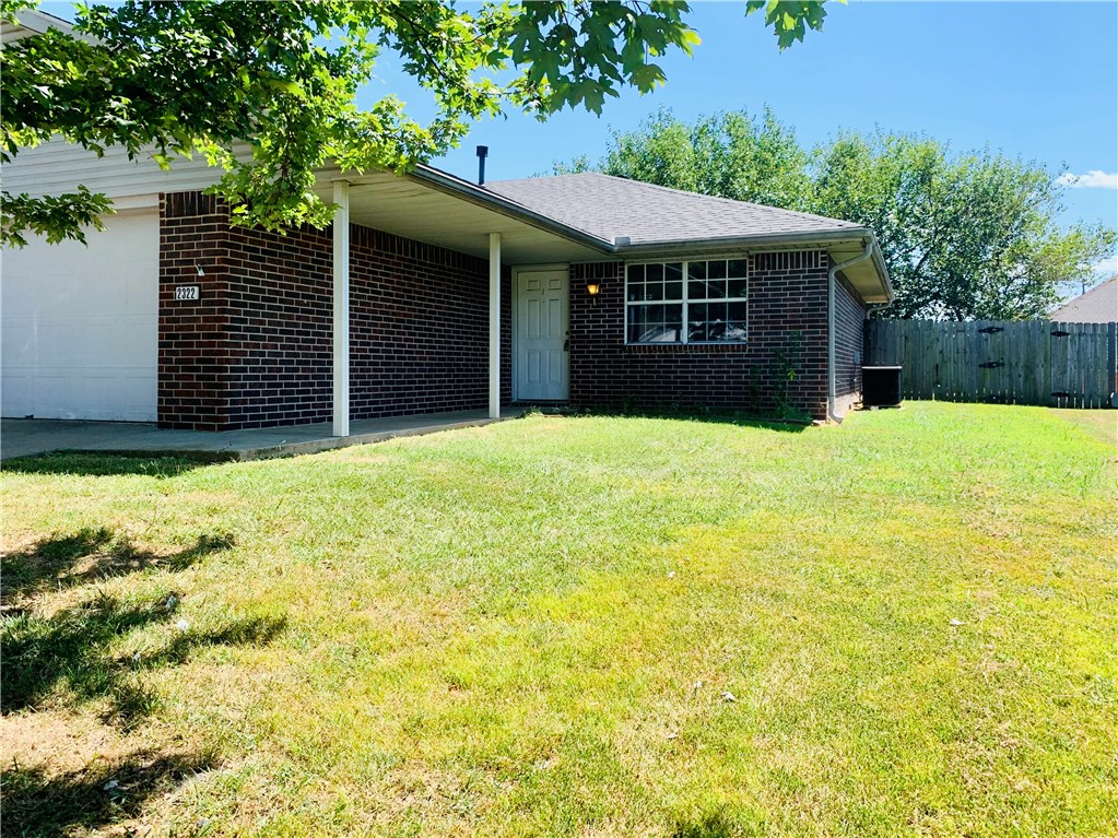Cute 2 bed 2 bath home in the Patrick Place subdivision close to schools and shopping. Features new flooring, walk in closets, and a backyard with a privacy fence; a must see!