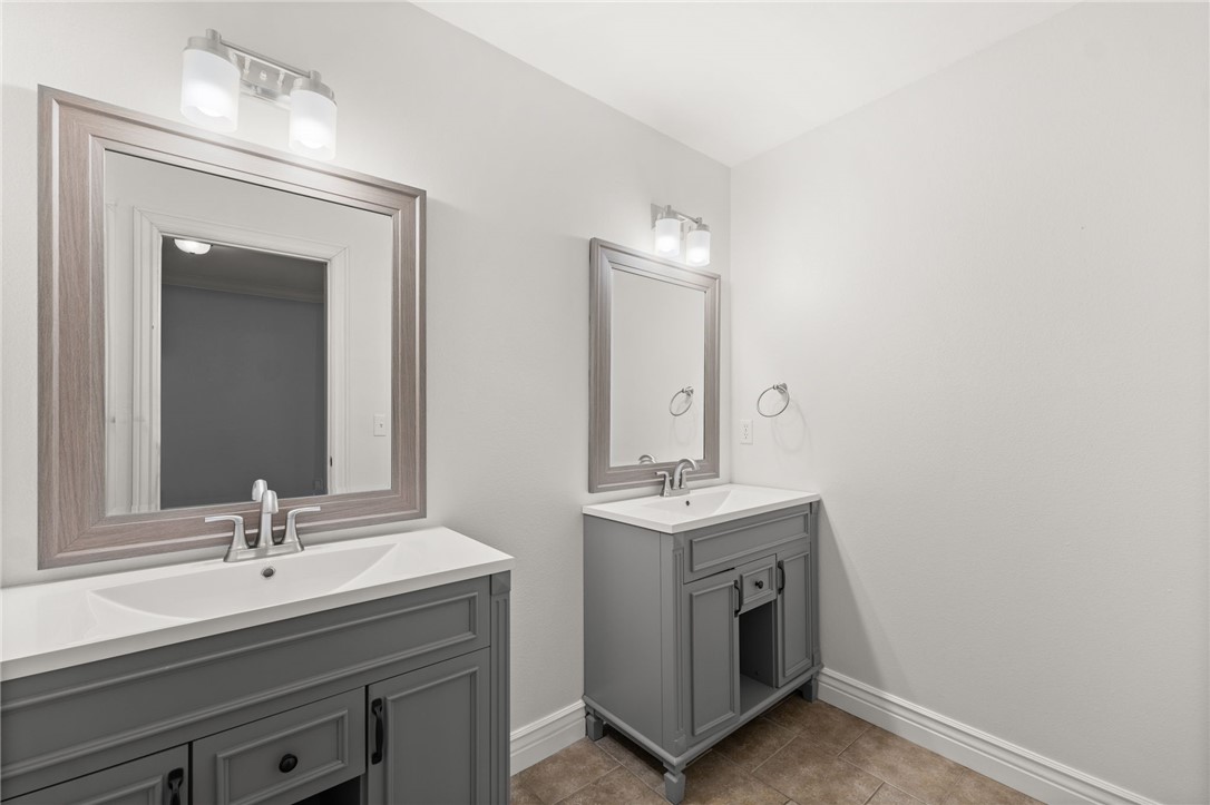 Legacy Pointe Ph Ii & Iii - Residential