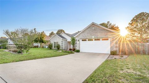 1573 N Cannondale Drive Fayetteville AR 72704