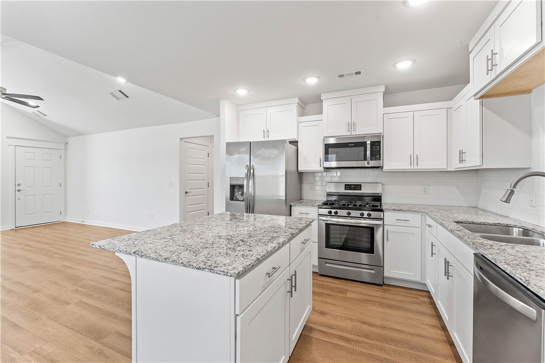 NASH CROSSING 1 & 2 - Residential Lease