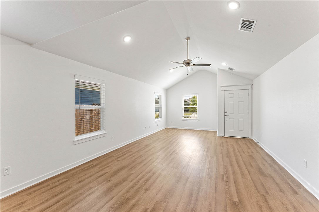 NASH CROSSING 1 & 2 - Residential Lease