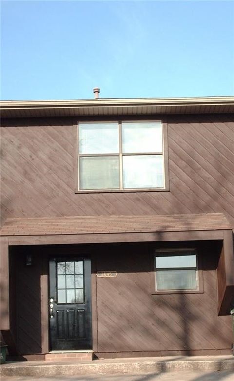 Photo of 2049 East Oaks Drive, Fayetteville, AR 72703 (MLS # 1332876)