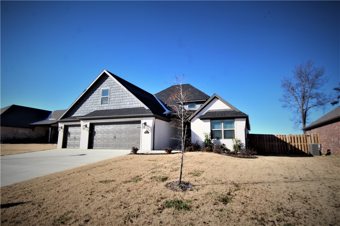 The "Frank" plan from award winning Homes by Roth features 4 bedrooms PLUS Bonus in the much sought after Quail Hollow S/D. This home features cathedral living room ceiling with beam accents, open kitchen/dining/living. Kitchen has beautiful custom white cabinets and quartz counters. Private master suite has 4th bedroom close by for a nursery/office/workout room. Bonus room upstairs has it's own private bath and could be a 5th bedroom or awesome media room. Large fenced backyard w/covered patio