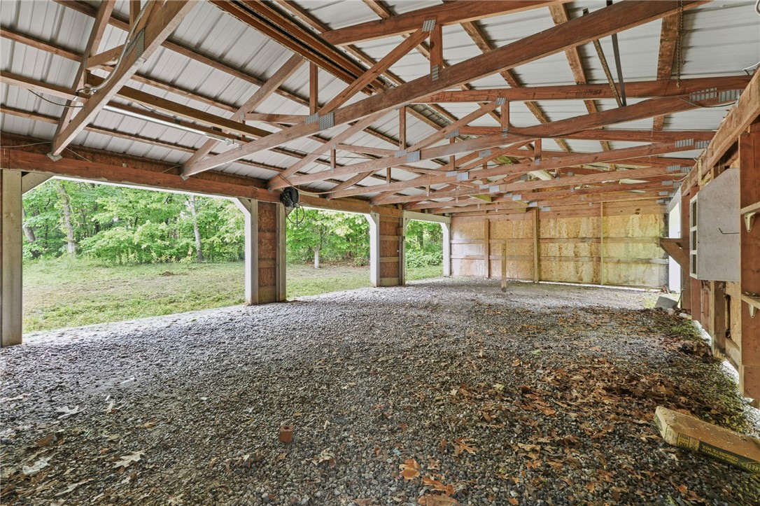 17-18-33-RURAL - Residential