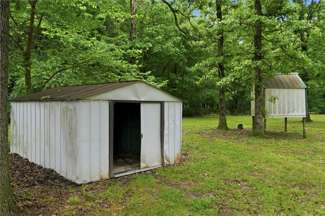 17-18-33-RURAL - Residential