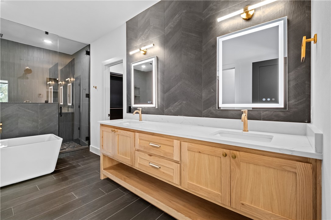 TALL TREE ADD PH II-AVOCA - Residential