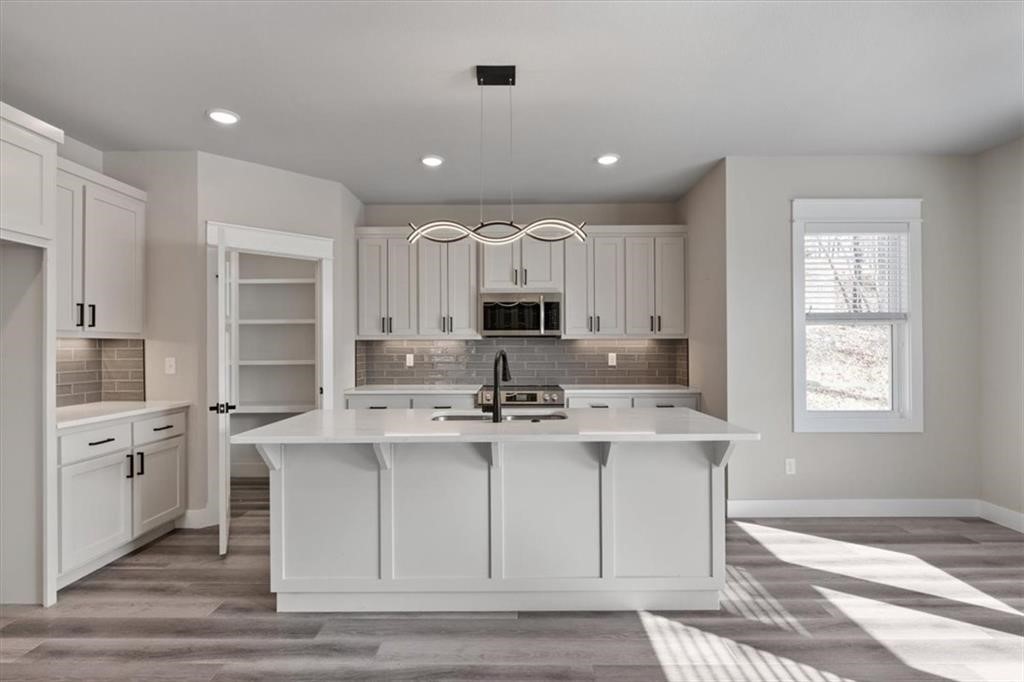 York Sub Bvv - Residential Lease