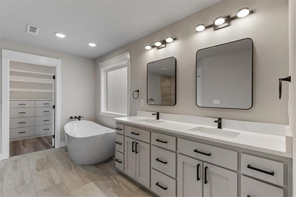 York Sub Bvv - Residential Lease