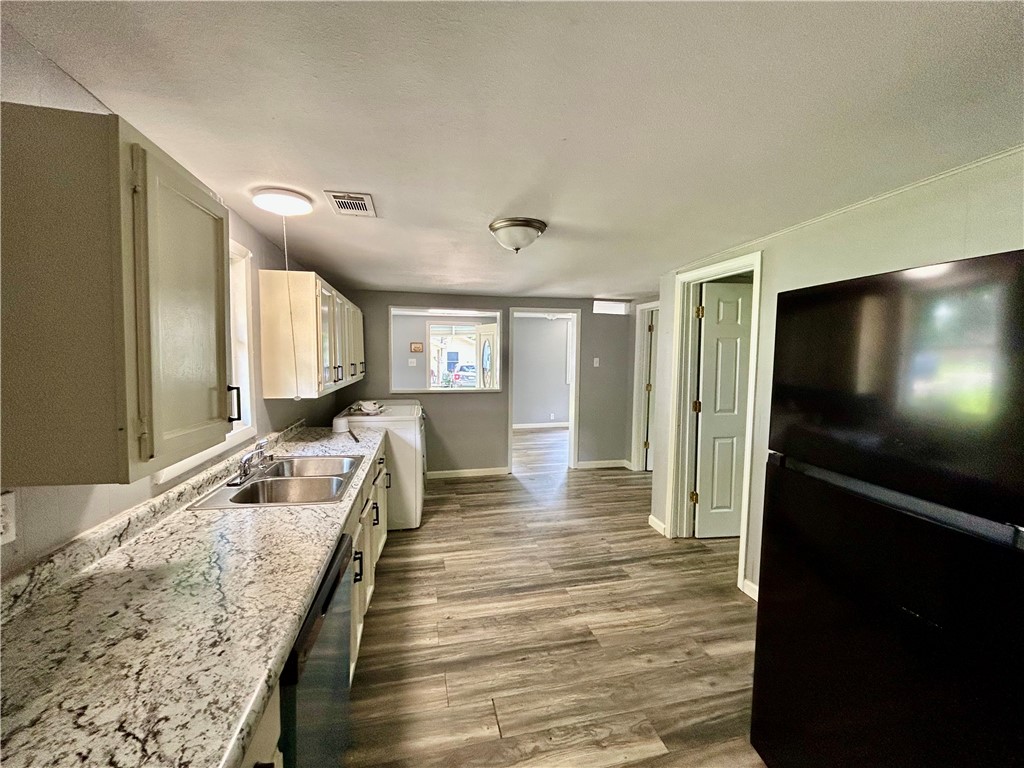 Delong Add - Residential