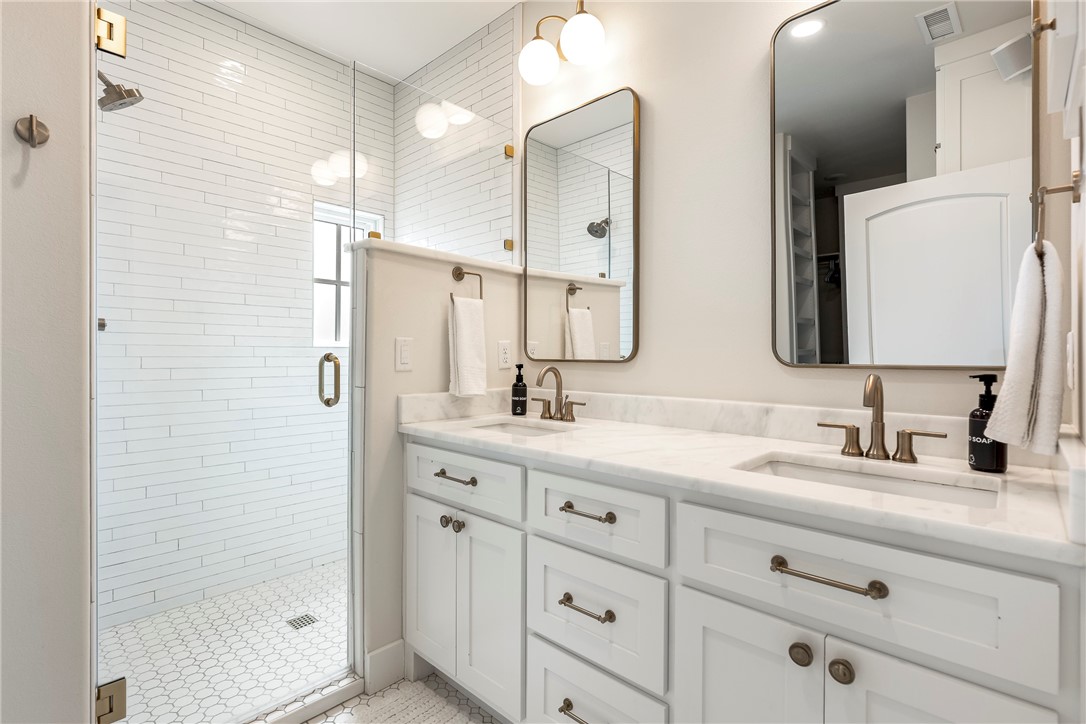 Briarwood Sub Bentonville - Residential