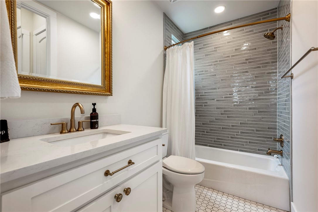 Briarwood Sub Bentonville - Residential