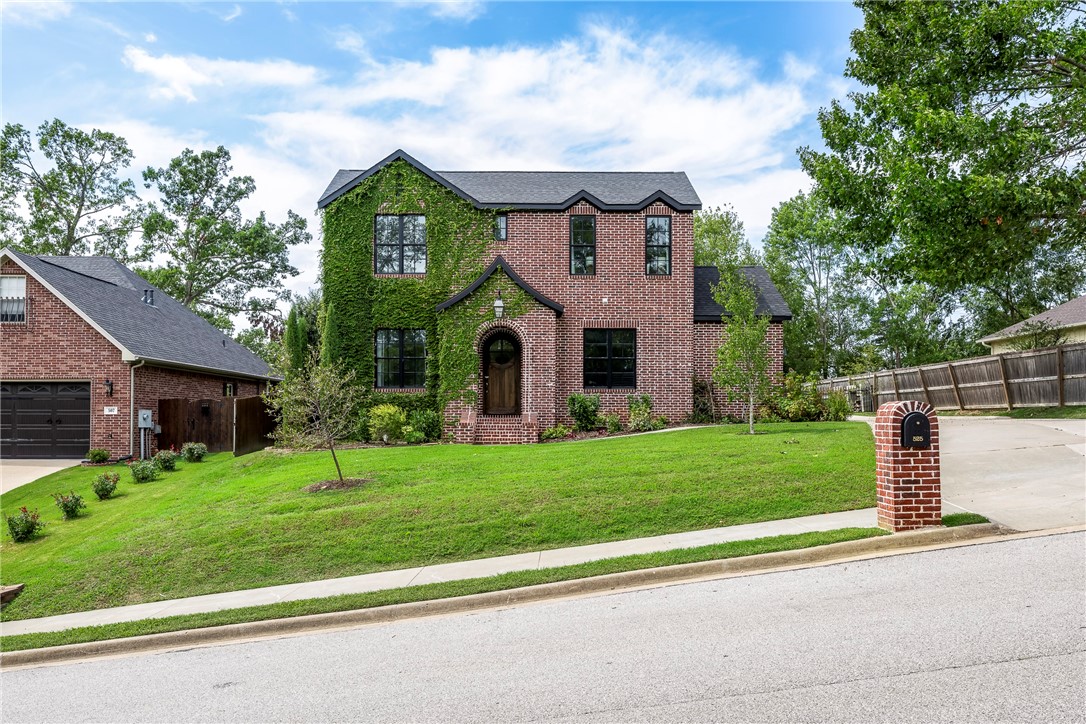Briarwood Sub Bentonville - Residential