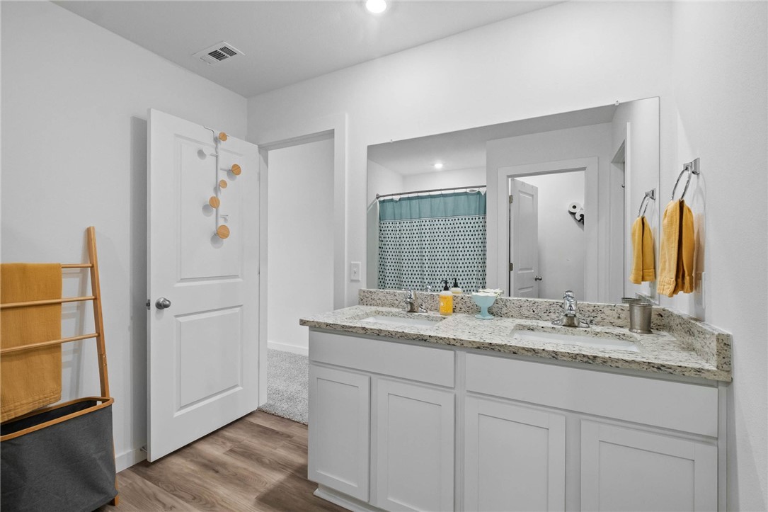 Applewood Estates - Residential