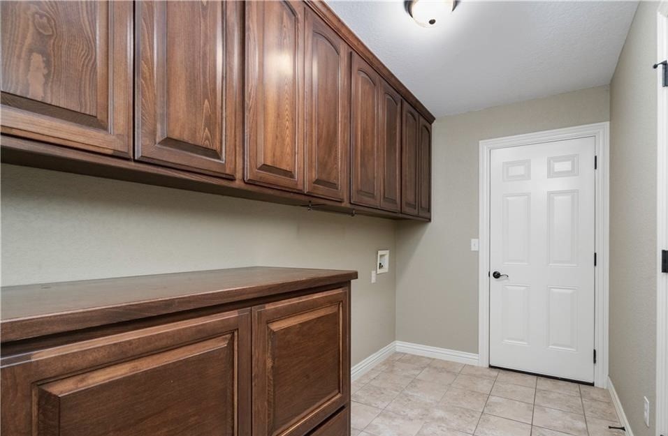 Fairway Valley Sub Cave Spgs - Residential Lease