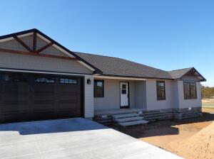 MOVE IN READY!****Nothing better than NEW! Beautiful contemporary home built on a large 1 acre+ lot. Three bedrooms, two bath with a bonus room, granite kitchen countertops, great open floor plan with split bedrooms. Large great room, front and back covered porches and roomy garage. Call today for a showing!