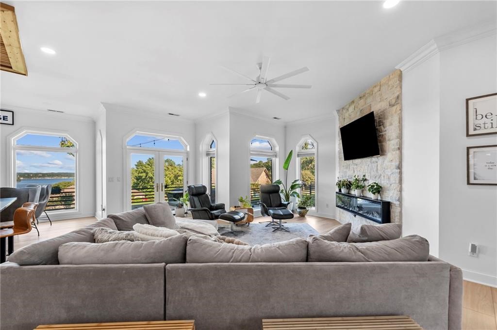 Eagle Crest Sub Rurban - Residential