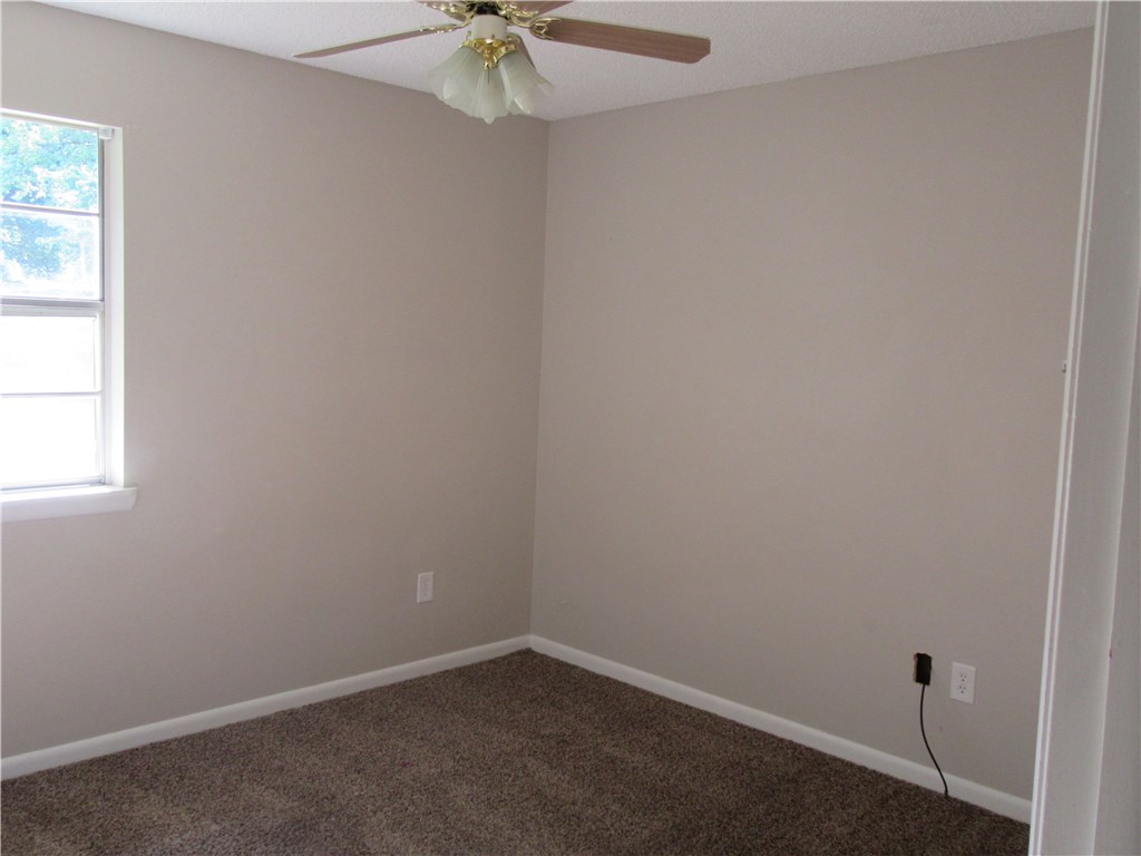 Lyndale Estates Siloam Spgs - Residential Lease