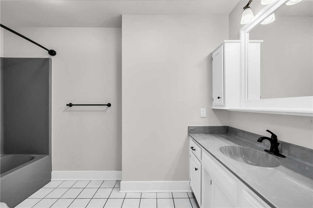 El Contento Acres Bentonville - Residential