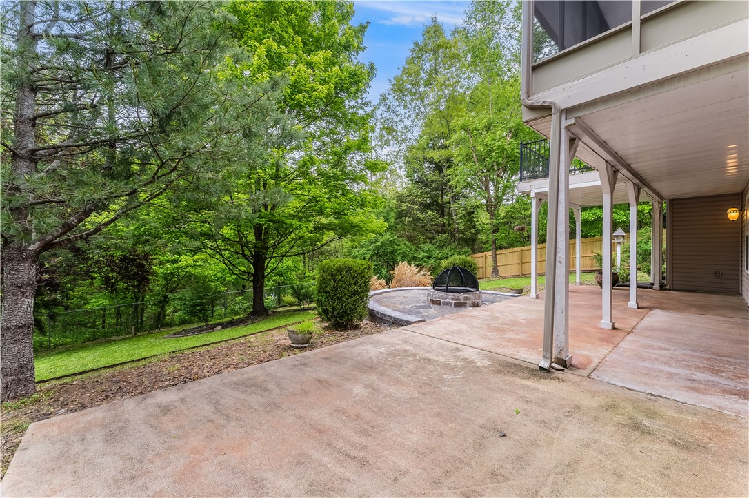 Charing Sub-Bvv - Residential Lease