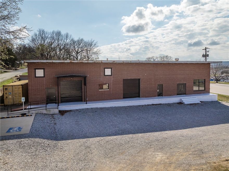 A rare opportunity to acquire a fully refurbished, owner-user or investment-grade warehouse in South Fayetteville. Located on South School Avenue with direct interstate access, this 6,500 SF facility has been extensively updated over the past two years featuring a new roof, new insulation, and new electrical, positioning the next owner for a low-maintenance, high-utility asset from day one.
Operational highlights include 18' clear height, 3-phase power, two 12' overhead doors, heated warehouse space, up to three offices with HVAC, two ADA restrooms, and a compressed air system with plumbing throughout that is negotiable with the right contract. The combination of infrastructure, location, and turnkey condition makes this property a strong fit for an owner-operator looking to control their facility or an investor targeting a quality small-bay industrial asset in a supply-constrained submarket.