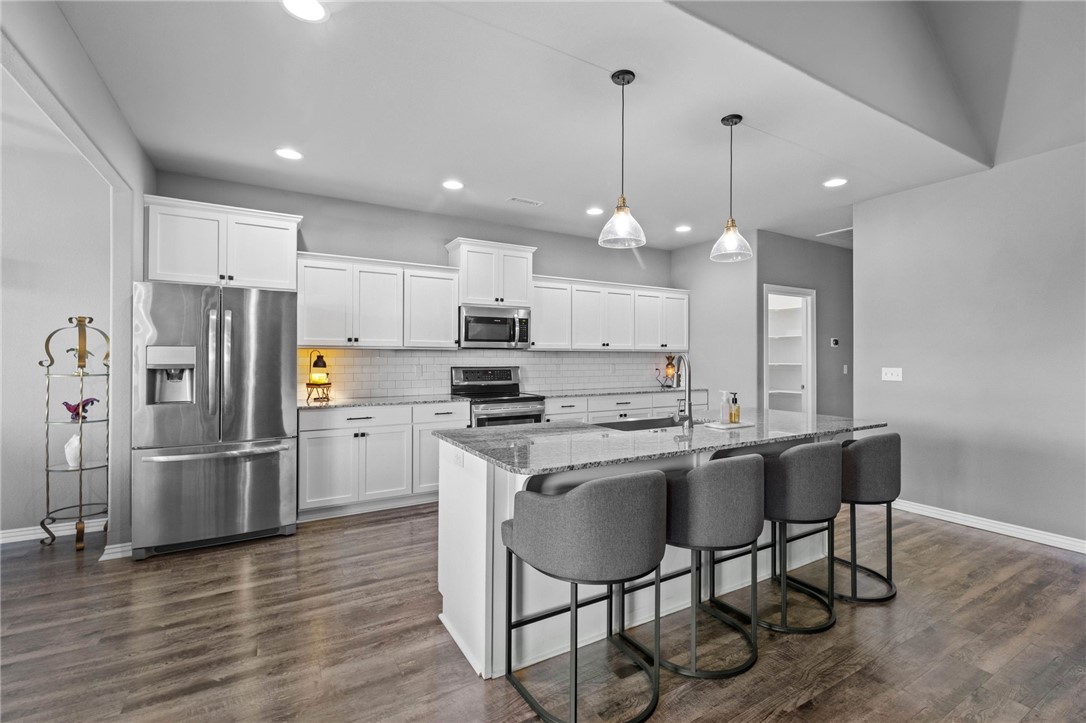 Bermuda Estates Rep - Residential