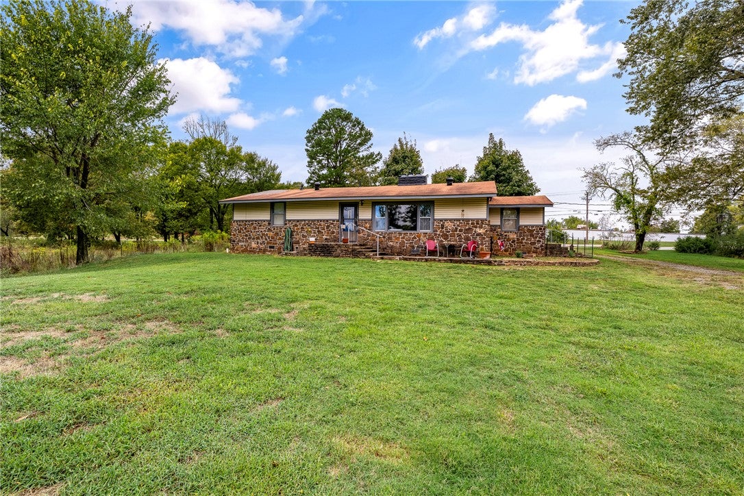10716 N Highway 71