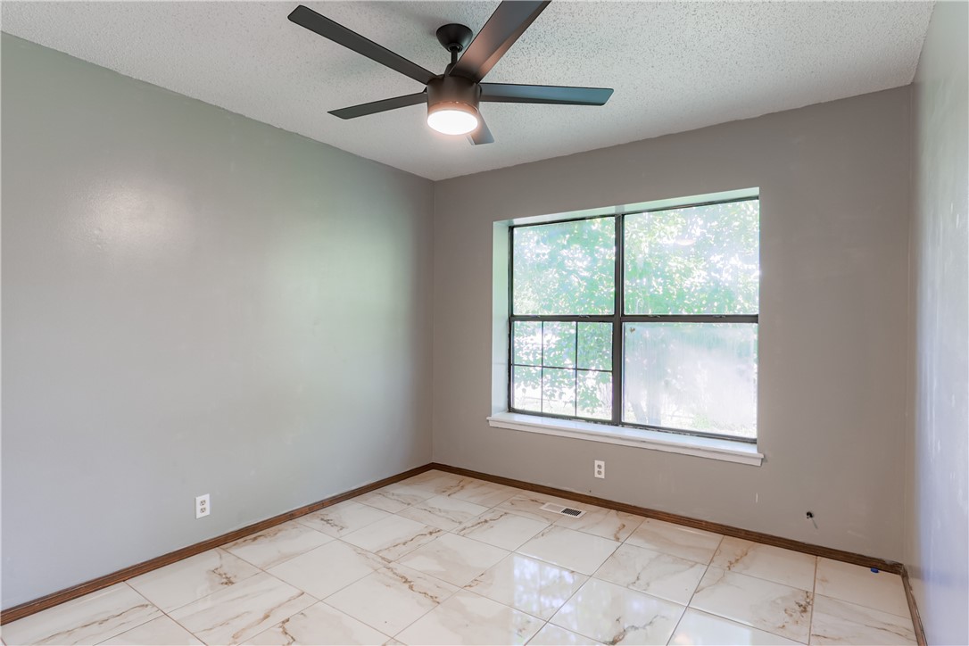 Centennial Acres Unit 05 Rogers - Residential