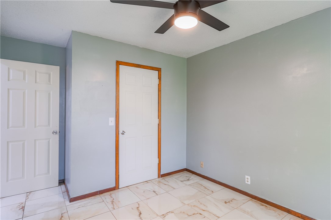 Centennial Acres Unit 05 Rogers - Residential