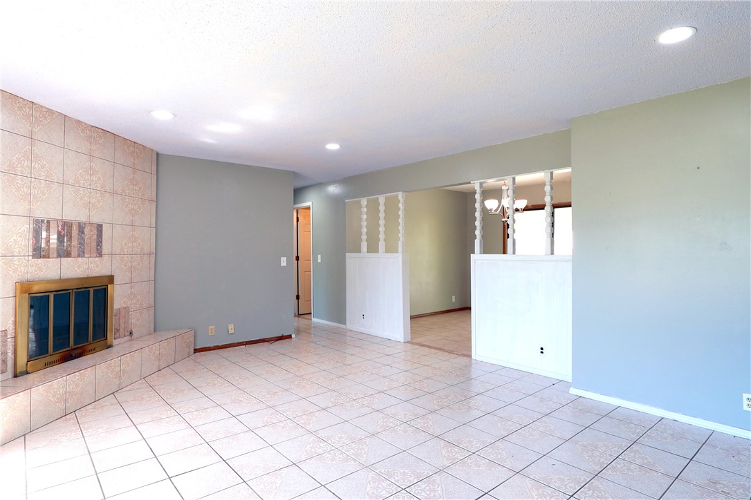 Centennial Acres Unit 05 Rogers - Residential